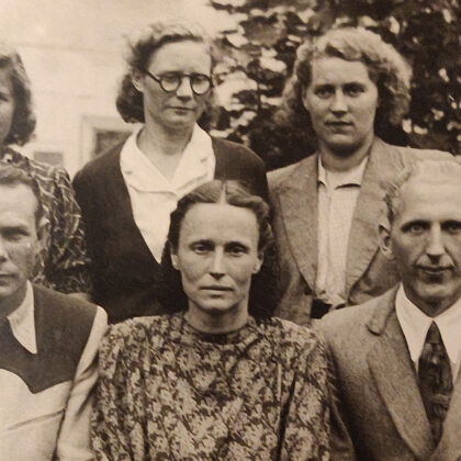 Dvietes skolas skolotāji 1948. gadā. Dvietes novadpētniecības krātuve.