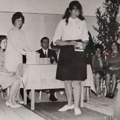 Dvietes absolventi 1967. gadā. Annas un Antona Zemnicku arhīvs.