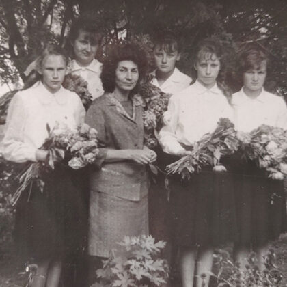 Dvietes absolventi 1967. gadā. Annas un Antona Zemnicku arhīvs.