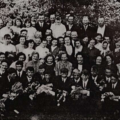 Dvietes absolventi 1969. gadā. Dvietes muižas arhīvs.