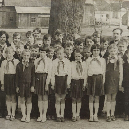 Dvietes skolēni 1971. gadā (3. klase). Virgīnijas Fjodorovas arhīvs.