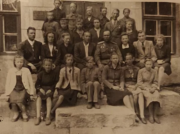 Dvietes skolotāji un skolēni 1940–1949