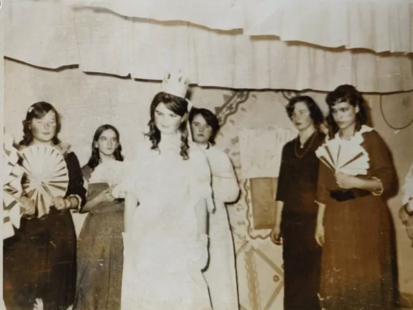 Dvietes skolēni 1971. gadā. Līvijas Zemlickas arhīvs.