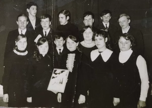 Dvietes skolēni 1972. gadā. Līvijas Zemlickas arhīvs.