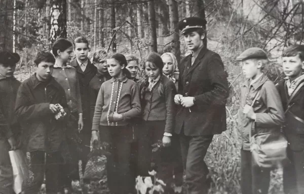 Dvietes skolēni. Virgīnijas Fjodorovas arhīvs.